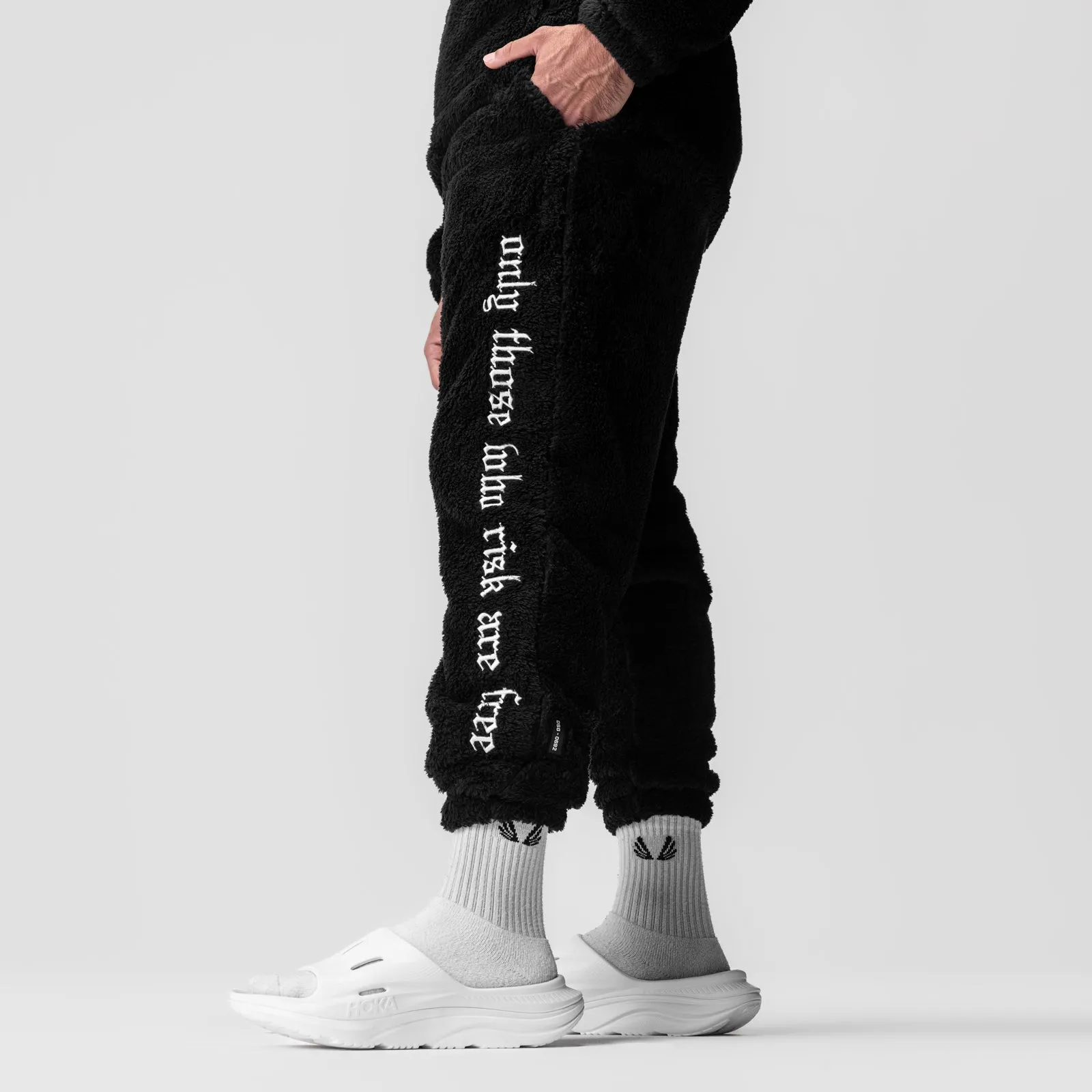 0692. Sherpa Recovery Sweats - Black/White