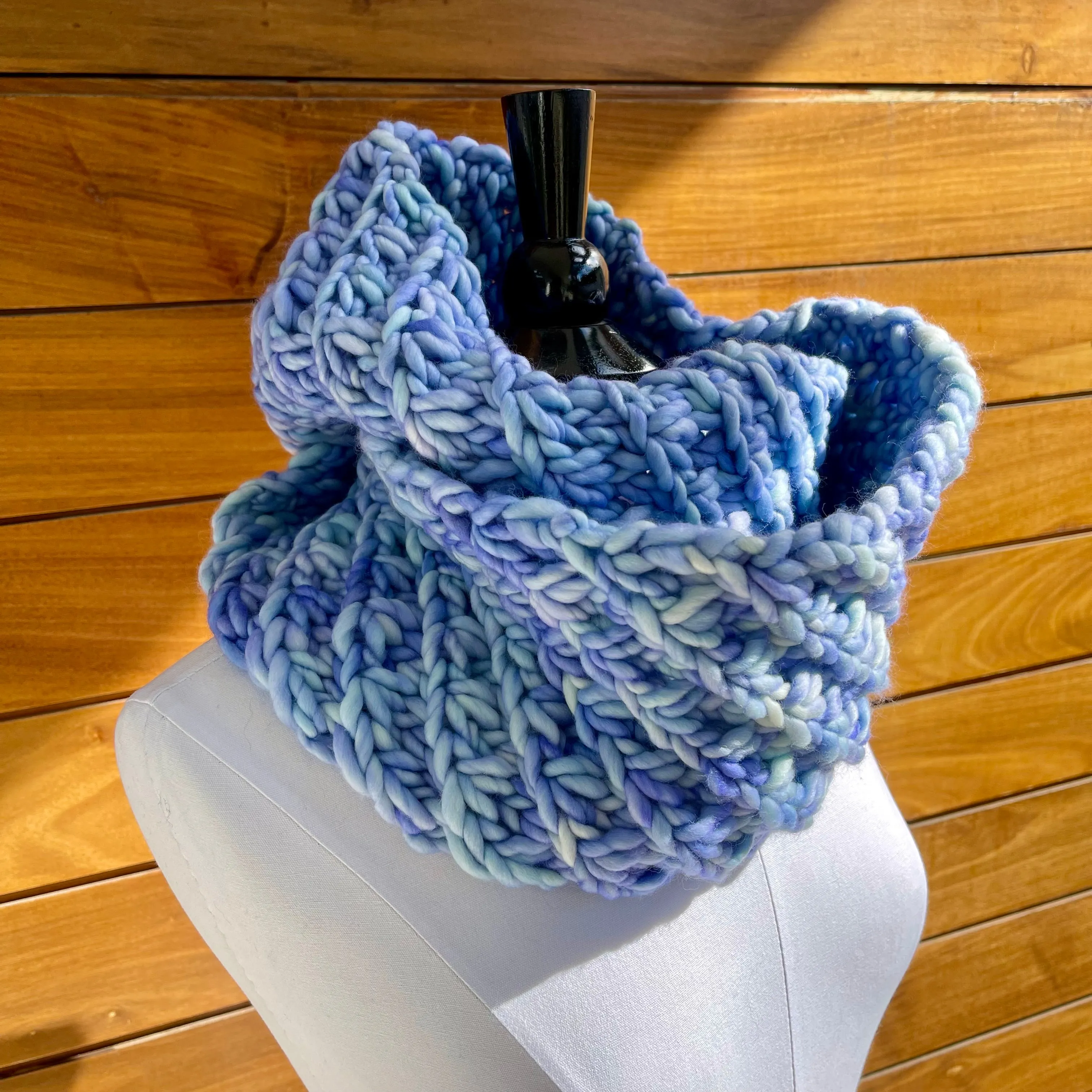 Aquamarine Luxury Merino Wool Knit Infinity Scarf