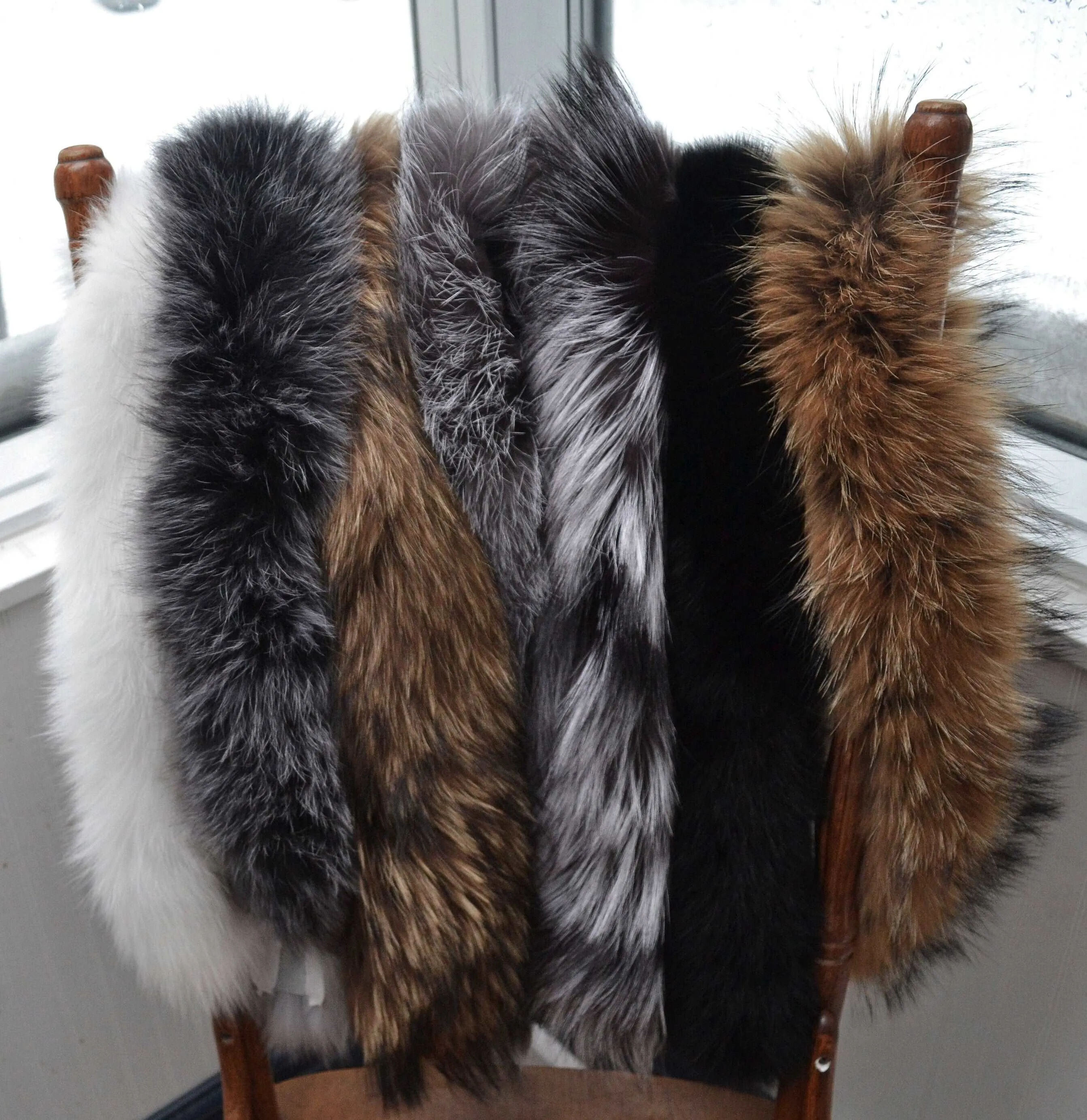 BY ORDER XXL Real Fox Fur (skin) Trim Hood with lining and buttons, White and Black Fox Fur Collar, Large Fur Scarf Ruff, Real Fur Hood