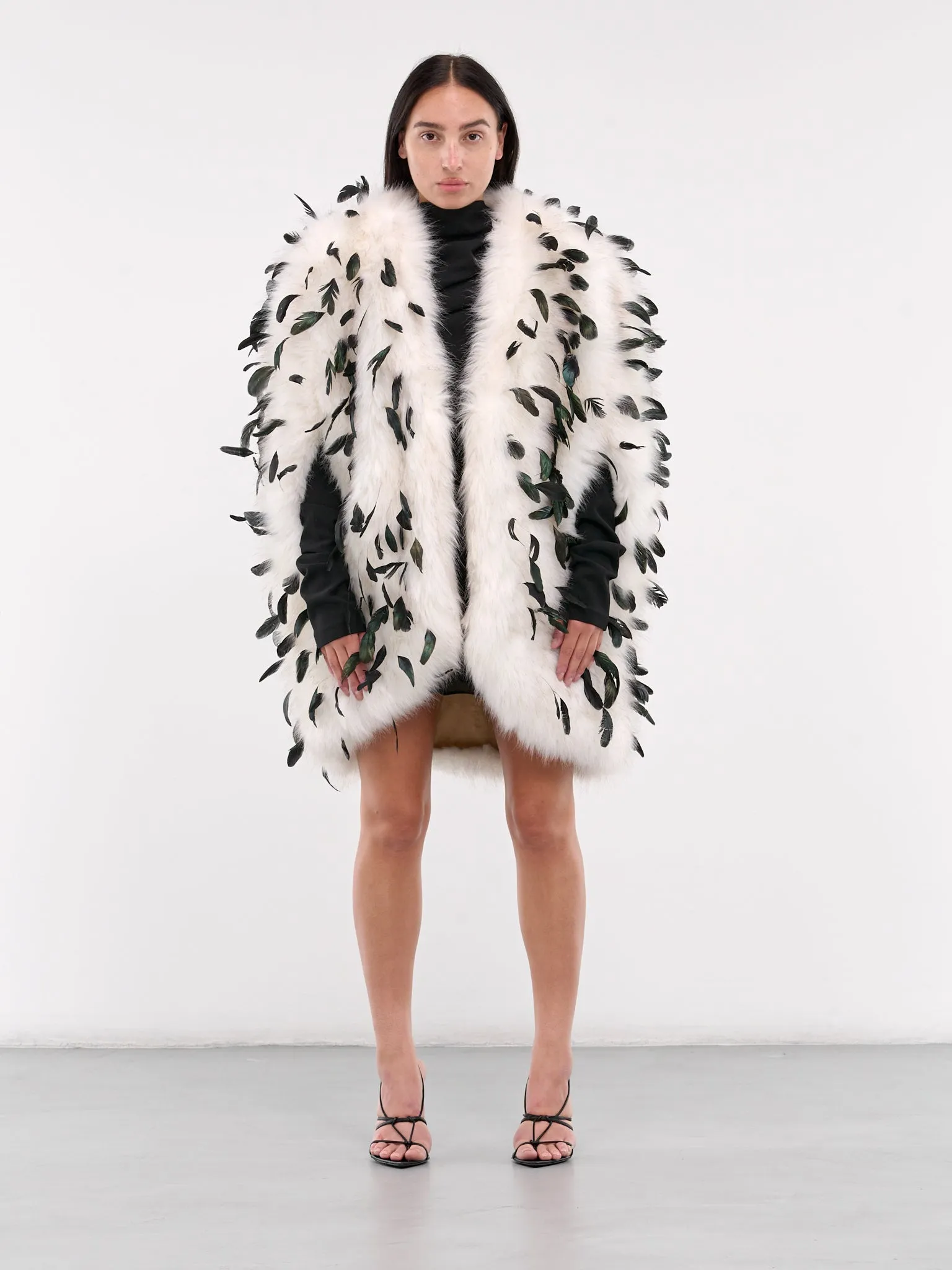 Faux Fur Feather Coat (JA10BW15-BLACK-WHITE)